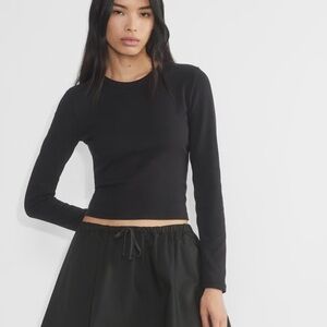 Aritzia BestHug™ Fine-ribbed crewneck longsleeve L